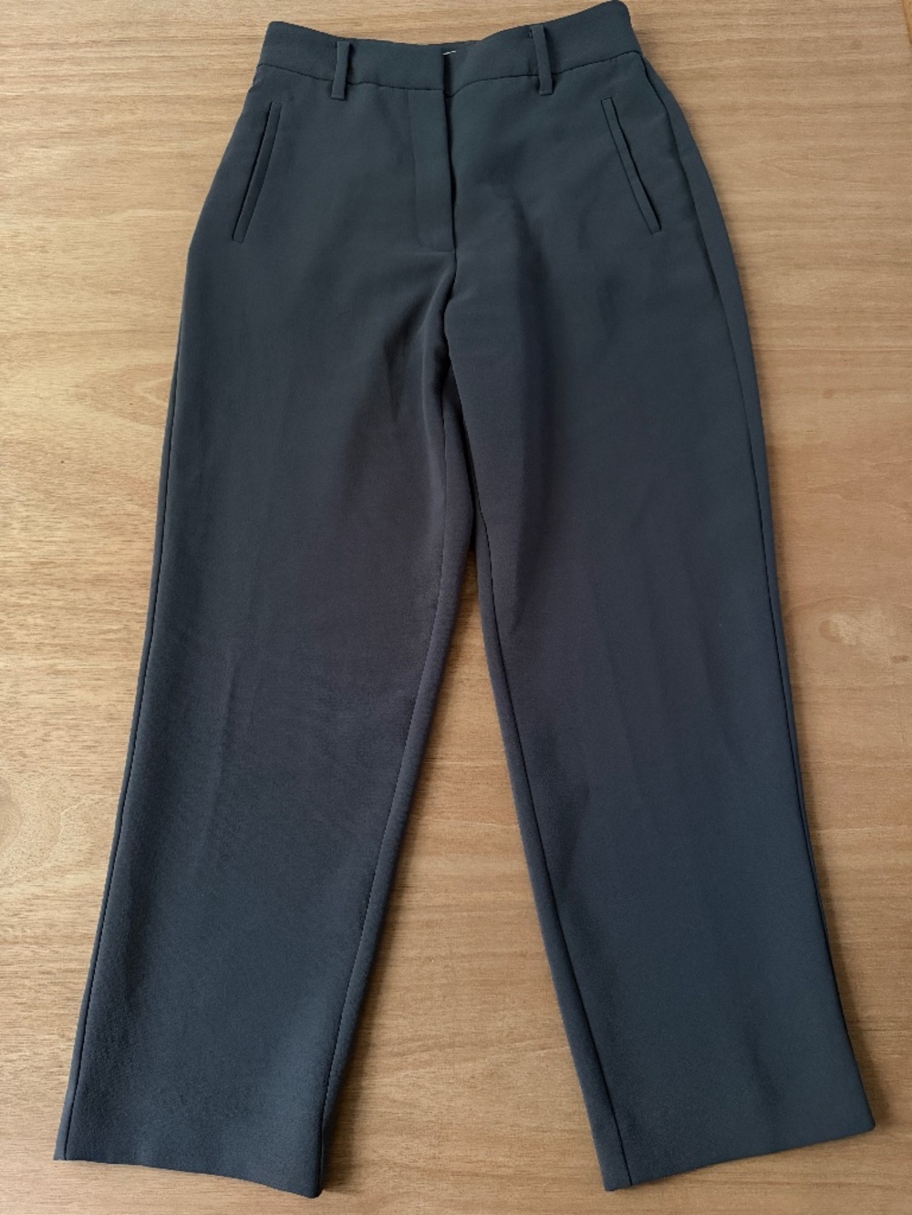 Aritzia Wilfred gray trouser pants size 6 high-waist pockets belt loops career